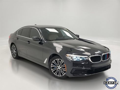 Used 2020 BMW 530i xDrive w/ Premium Package image 1