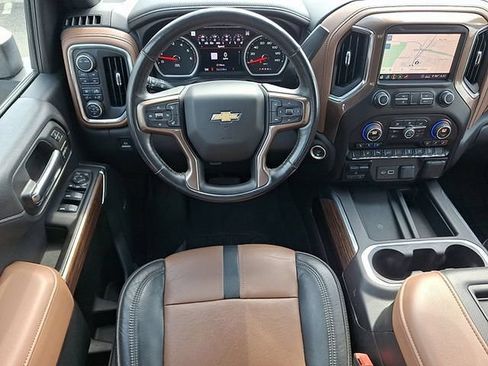 Used 2020 Chevrolet Silverado 2500 High Country w/ Z71 Off-Road Package AWD/4WD image 15