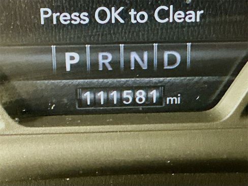 Used 2019 RAM 1500 Laramie image 12