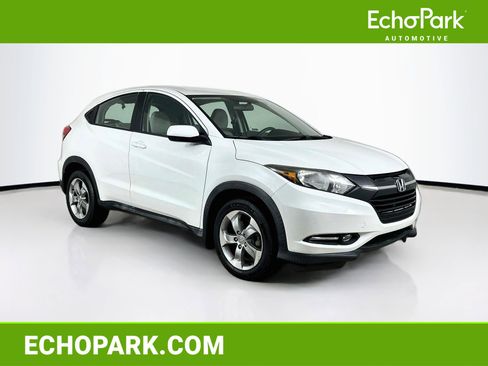 Used 2018 Honda HR-V LX image 1