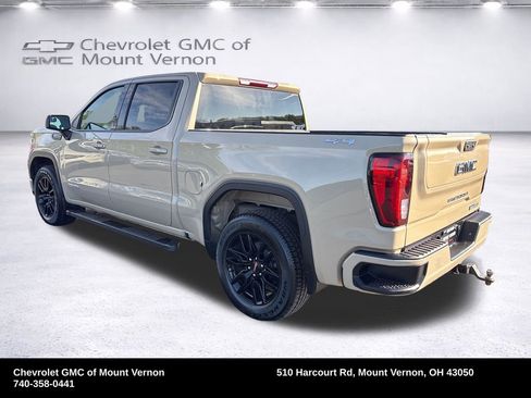 Used 2022 GMC Sierra 1500 Elevation w/ LPO, Elevation Black Package AWD/4WD image 3