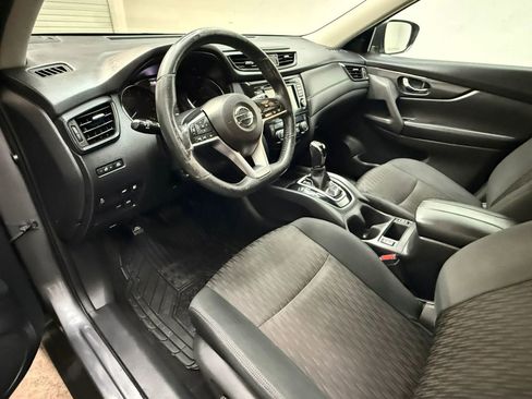 Used 2018 Nissan Rogue SV FWD image 14