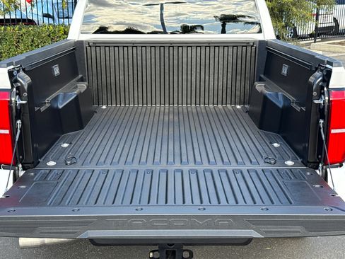 New 2026 Toyota Tacoma SR5 image 12