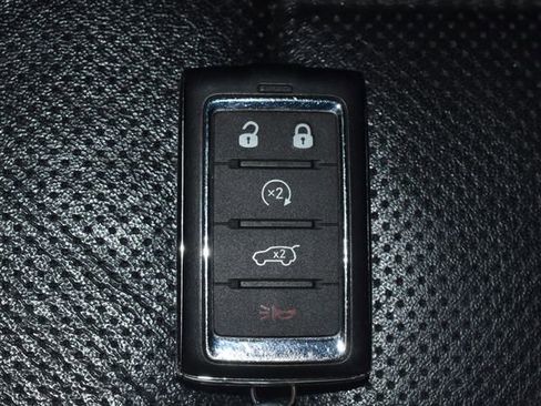 Certified 2024 Jeep Wagoneer Series II w/ Flexible Seating Group AWD/4WD image 25