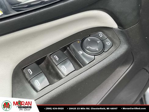 Used 2020 Chevrolet Equinox LS AWD/4WD image 15