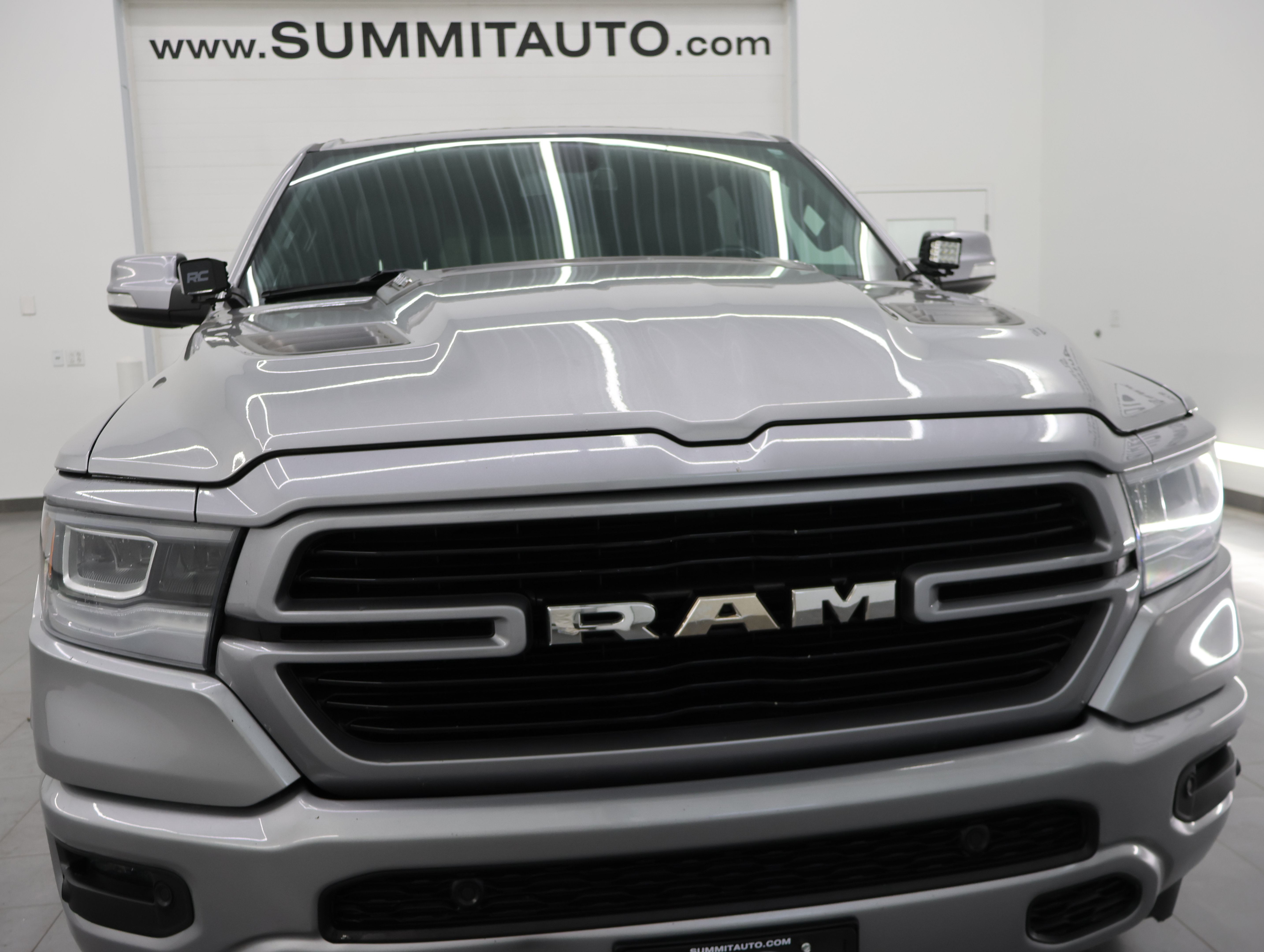 Used 2019 RAM 1500 Laramie w/ Sport Appearance Package AWD/4WD image 20