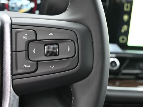 Used 2025 GMC Sierra 3500 SLE w/ SLE Value Package image 36