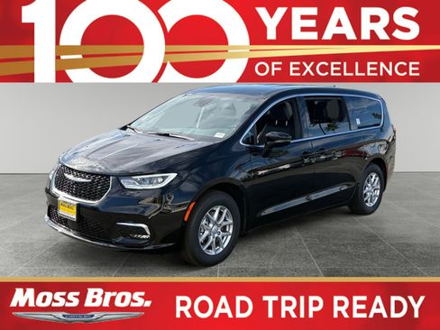 New 2026 Chrysler Pacifica Select image 1