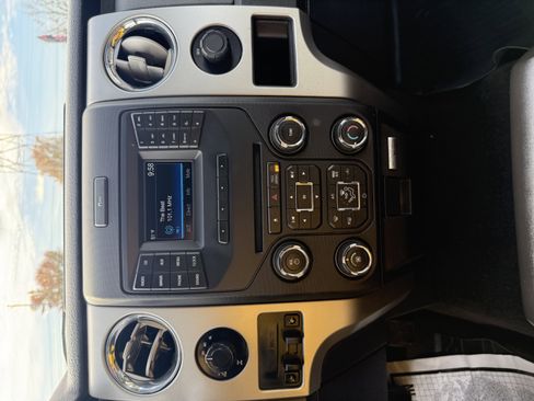 Used 2014 Ford F150 XLT w/ Equipment Group 302A Luxury image 14