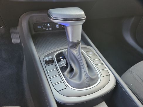 Used 2025 Hyundai Kona SEL FWD image 19