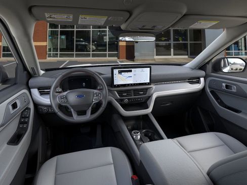 New 2026 Ford Explorer Active w/ Active Comfort Package image 9