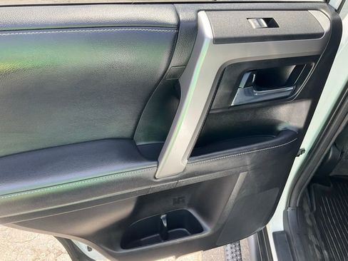 Used 2018 Toyota 4Runner SR5 RWD image 50