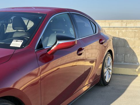 Certified 2022 Lexus IS 300 image 9