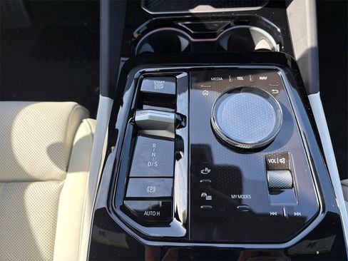 New 2026 BMW 530i xDrive w/ Premium Package image 11