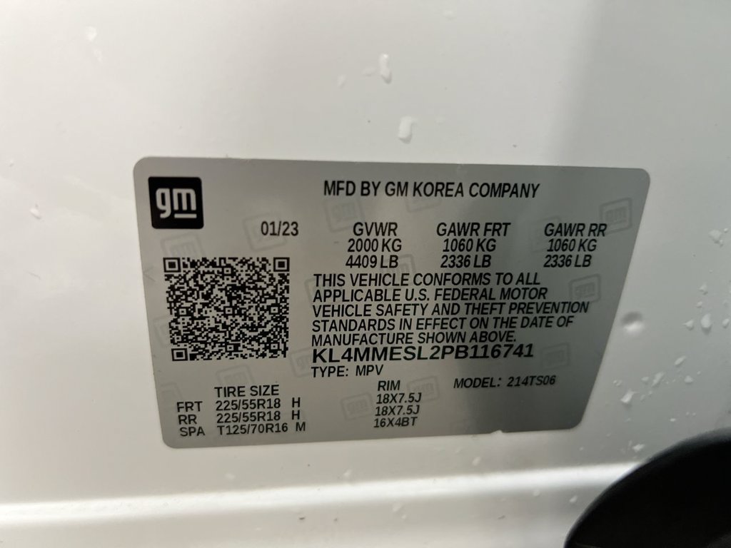 Used 2023 Buick Encore GX Select w/ Safety Package II AWD/4WD image 27