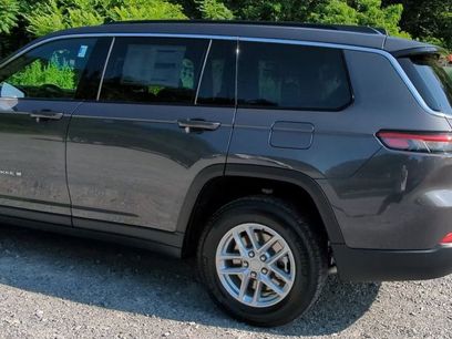 New 2025 Jeep Grand Cherokee L Laredo w/ Luxury Tech Group I