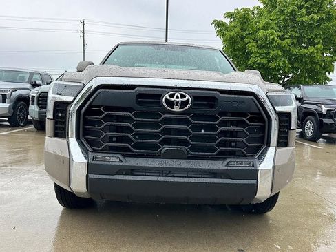 New 2026 Toyota Tundra SR5 AWD/4WD image 5