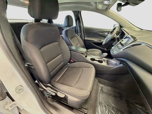 Used 2024 Chevrolet Malibu LT FWD image 18