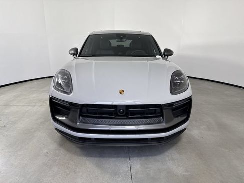 Certified 2026 Porsche Macan Turbo AWD/4WD image 10