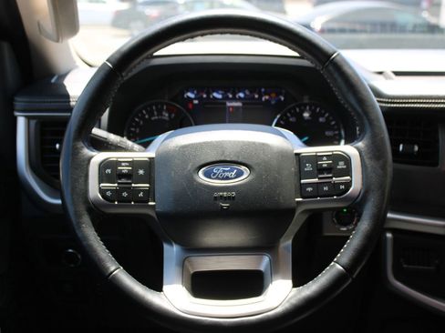 Used 2024 Ford Expedition Max XLT RWD image 25