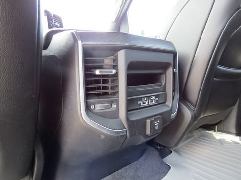 Used 2023 RAM 1500 Laramie AWD/4WD image 15