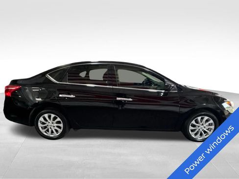 Used 2018 Nissan Sentra SV FWD image 4