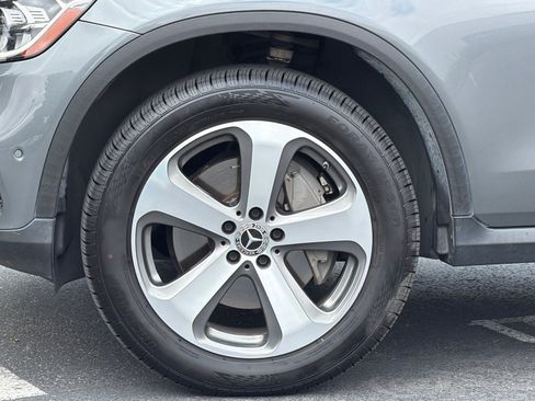 Used 2021 Mercedes-Benz GLC 300 4MATIC image 38