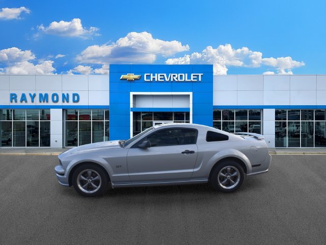 Used 2005 Ford Mustang GT Premium RWD image 6