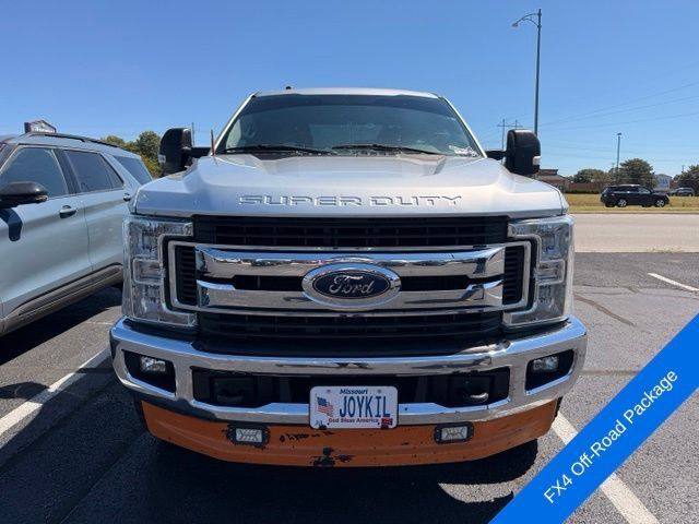 Used 2019 Ford F250 XLT w/ FX4 Off-Road Package AWD/4WD image 3