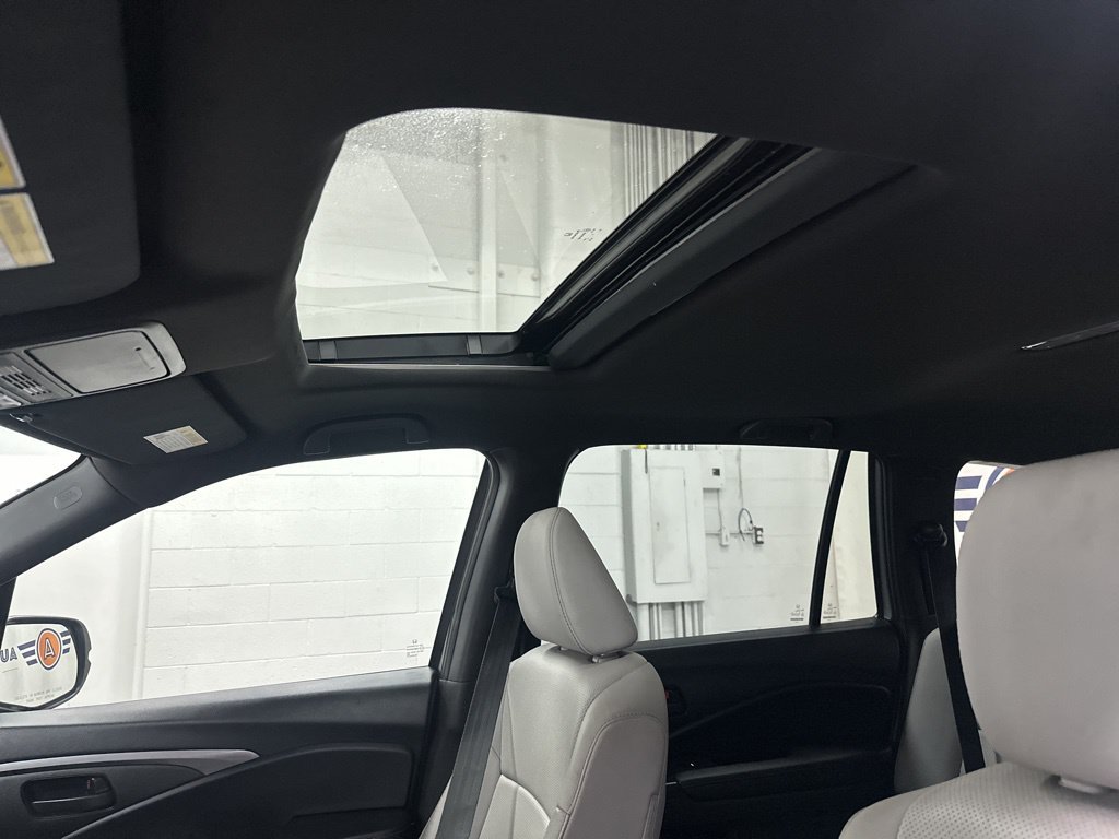 Used 2023 Honda Passport EX-L image 37