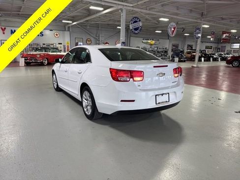 Used 2016 Chevrolet Malibu Limited LT FWD image 3