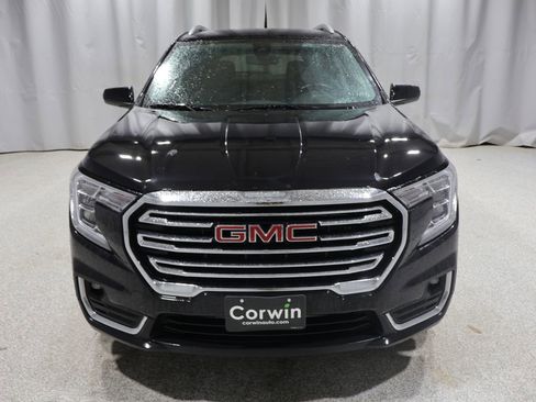 Used 2024 GMC Terrain SLT AWD/4WD image 7