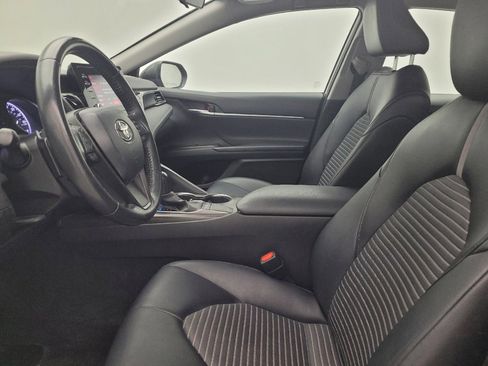 Used 2022 Toyota Camry SE FWD image 17