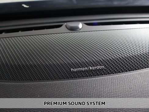 Used 2024 Volvo XC90 B6 Plus w/ Protection Package Premier image 5