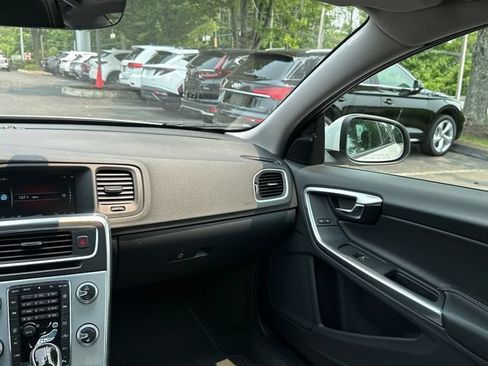 Used 2017 Volvo S60 T5 Dynamic w/ Vision Package AWD/4WD image 42