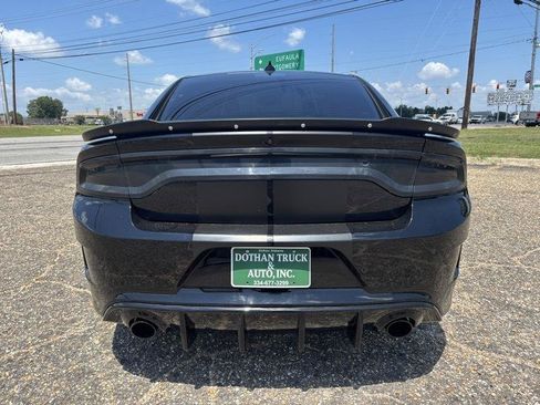 Used 2022 Dodge Charger R/T w/ Plus Group RWD image 4