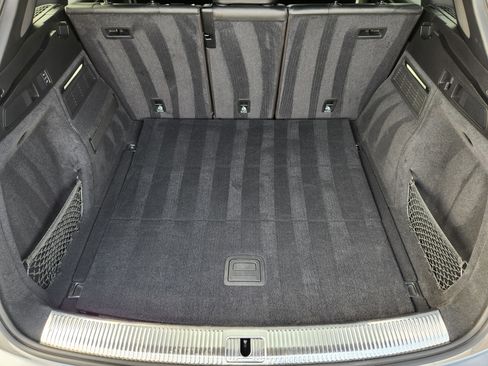 Used 2021 Audi SQ5 Prestige image 32