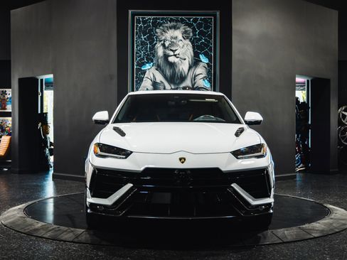 Used 2023 Lamborghini Urus Performante image 6