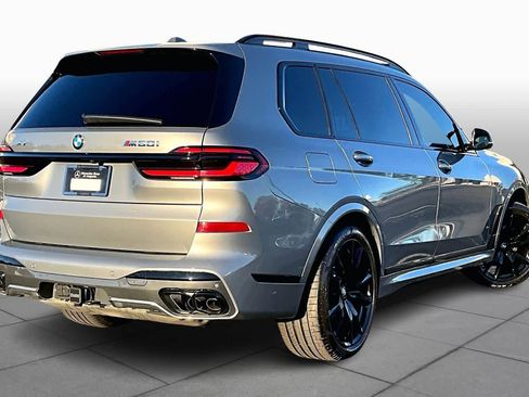 Used 2025 BMW X7 M60i image 12