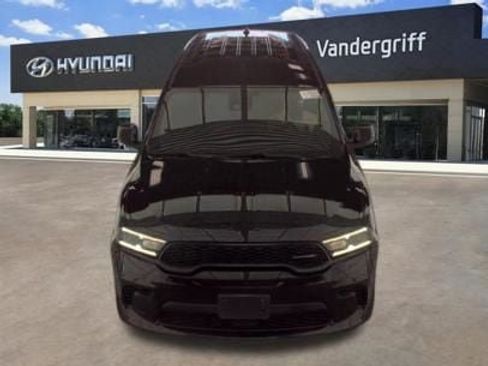 Used 2023 Dodge Durango GT RWD image 2