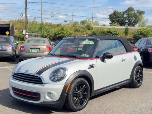 Used 2015 MINI Cooper Convertible image 24