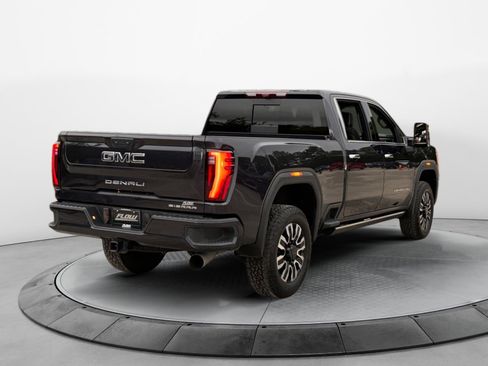 Certified 2025 GMC Sierra 2500 Denali Ultimate AWD/4WD image 7