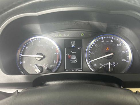 Used 2016 Toyota Highlander XLE image 30