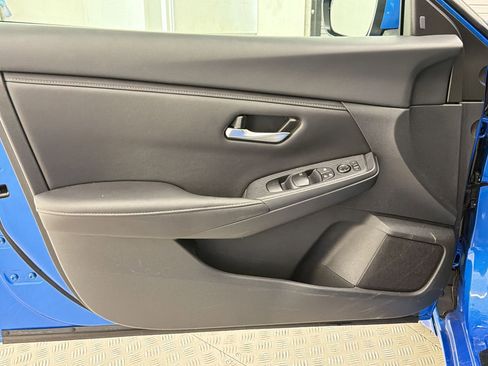 Used 2025 Nissan Sentra SV w/ All-Weather Package FWD image 12