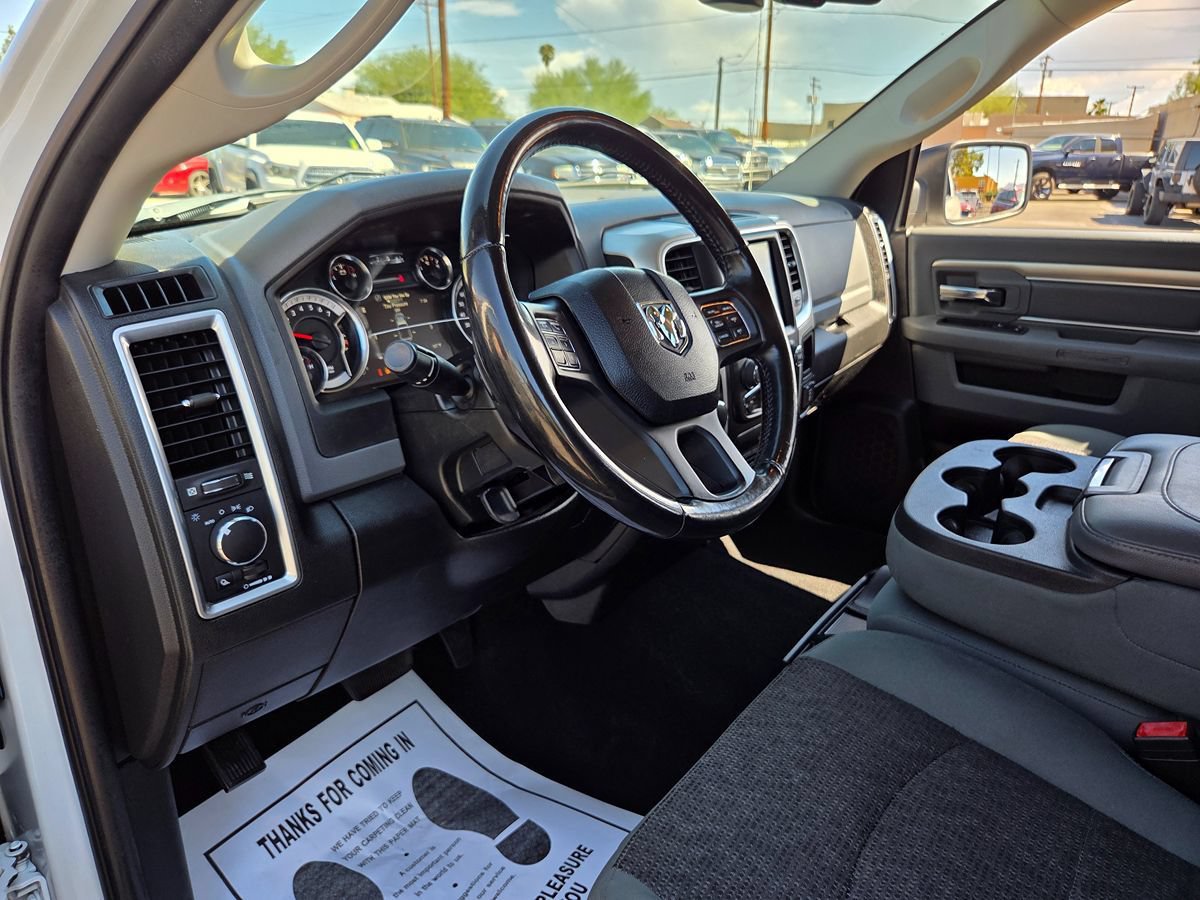 Used 2020 RAM 1500 Classic SLT w/ Luxury Group AWD/4WD image 39