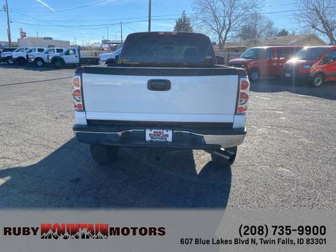 Used 2003 Chevrolet Silverado 2500 LS w/ Skid Plate Package image 6