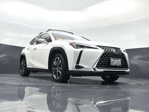 Used 2020 Lexus UX 250h w/ Premium Package AWD/4WD image 41