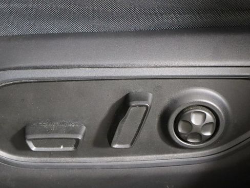 Used 2023 Jeep Grand Cherokee Laredo w/ Trailer Tow Prep Group (B) AWD/4WD image 23
