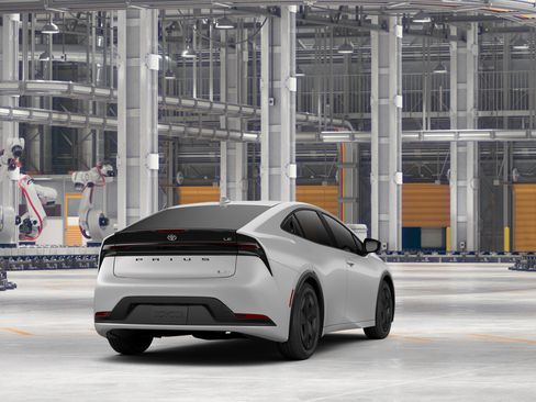 New 2027 Toyota Prius FWD image 9