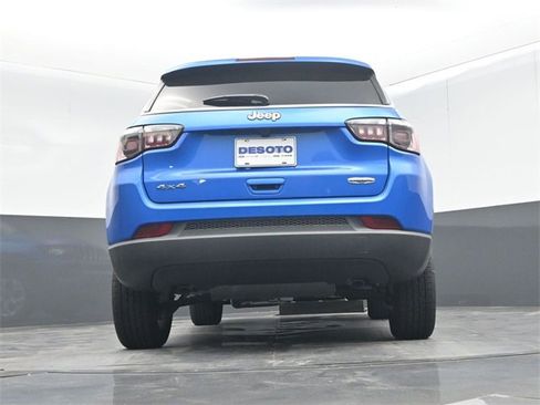 New 2025 Jeep Compass Latitude image 43